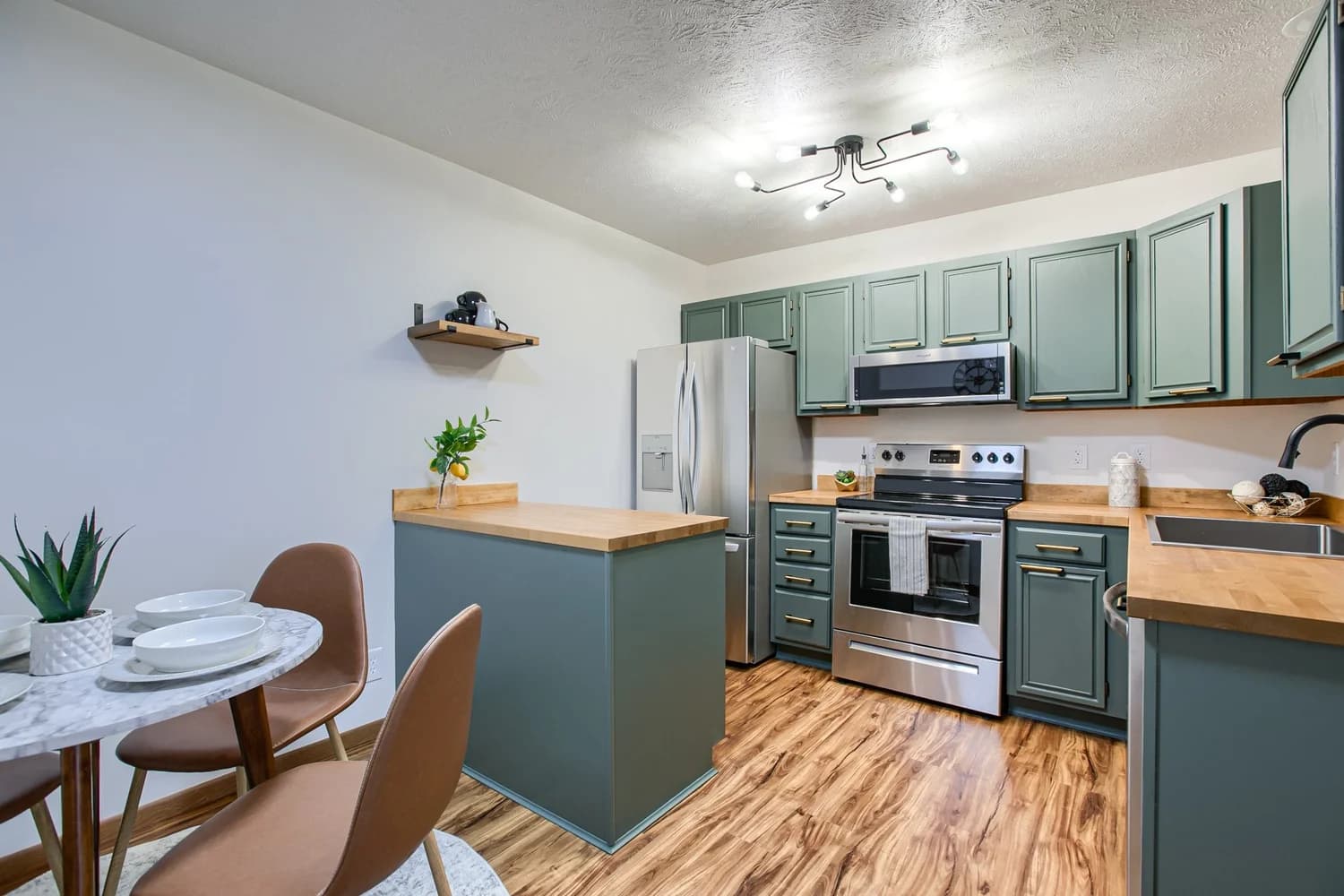 Mid Century Modern - Green!