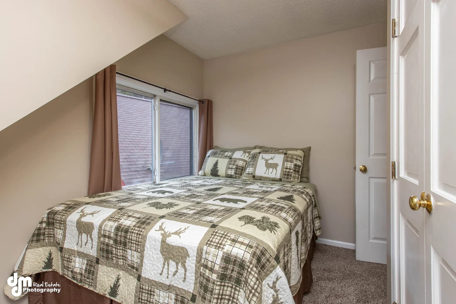 Cabin Vacation Rental Design — staged by Acorn Home Staging