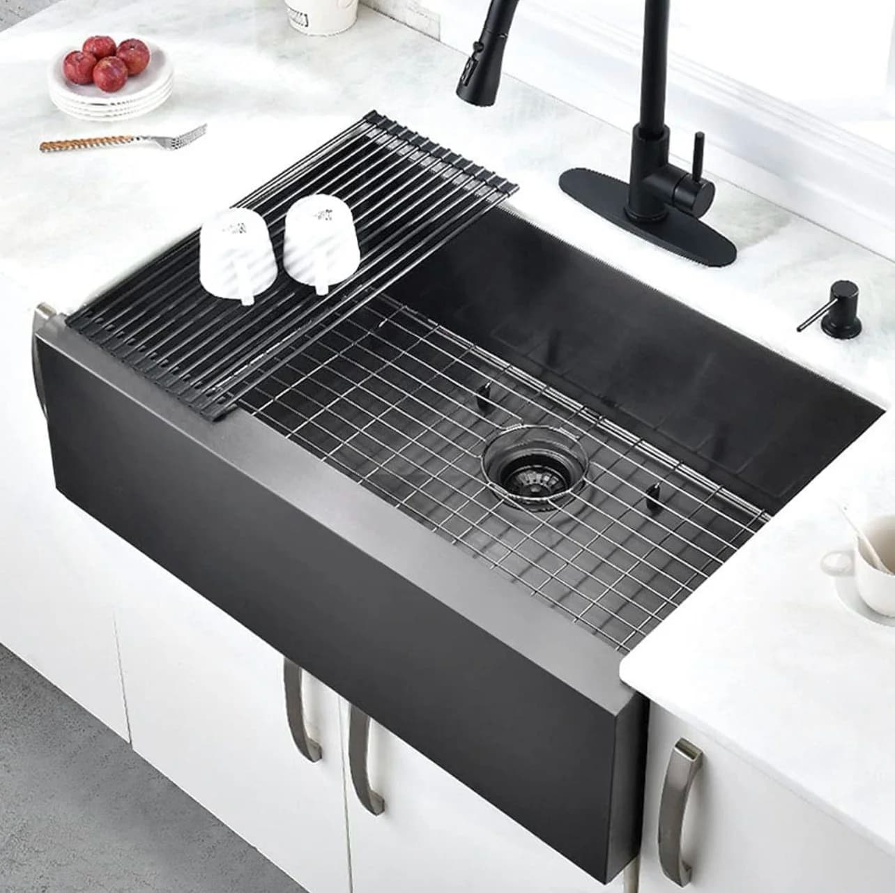 33" Black Apron Sink