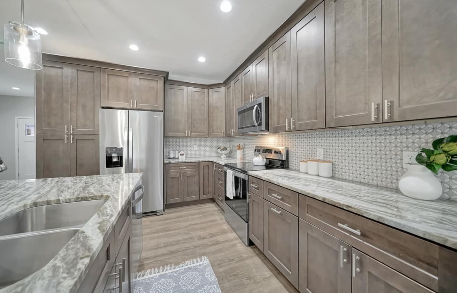 250 10th St — staged by Acorn Home Staging