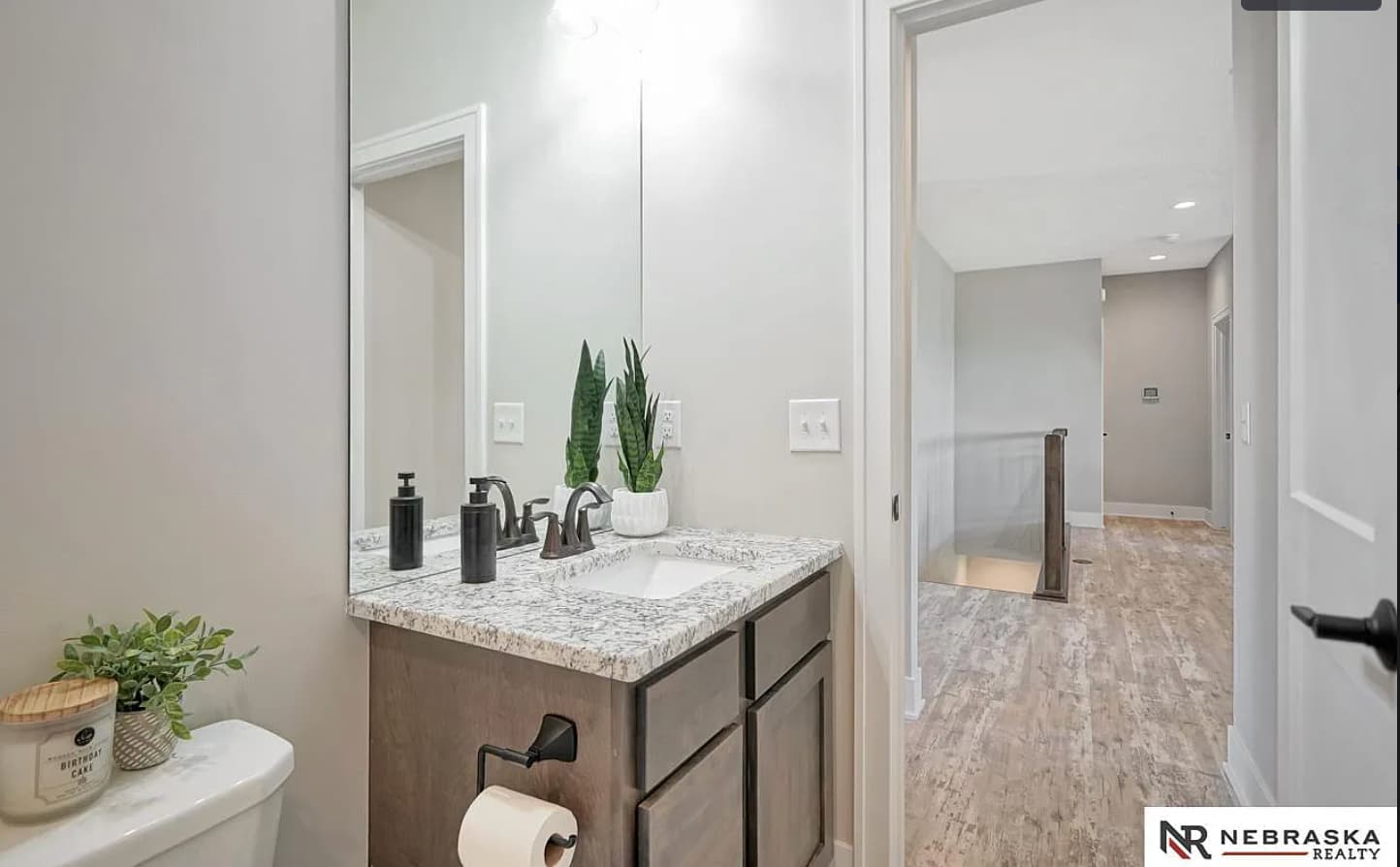 1030 N 108th St — staged by Acorn Home Staging