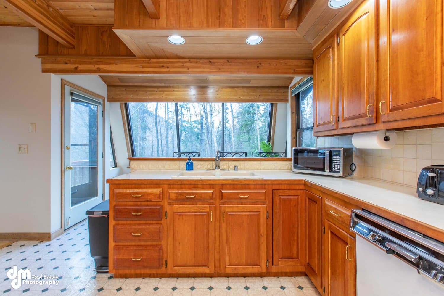 Cabin Vacation Rental Design — staged by Acorn Home Staging